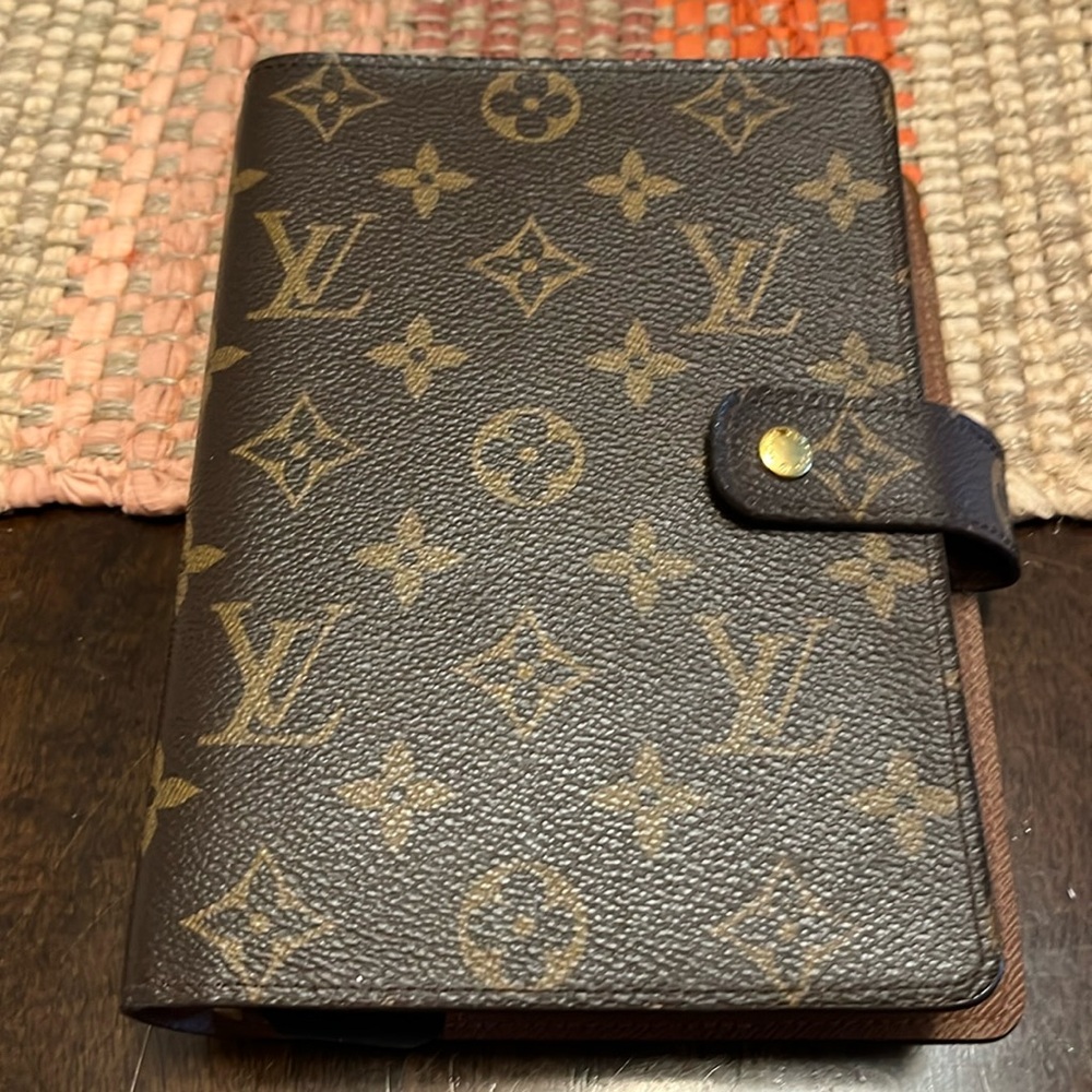 Mint Condition Louis Vuitton Medium Planner ~Loaded With Extras!~